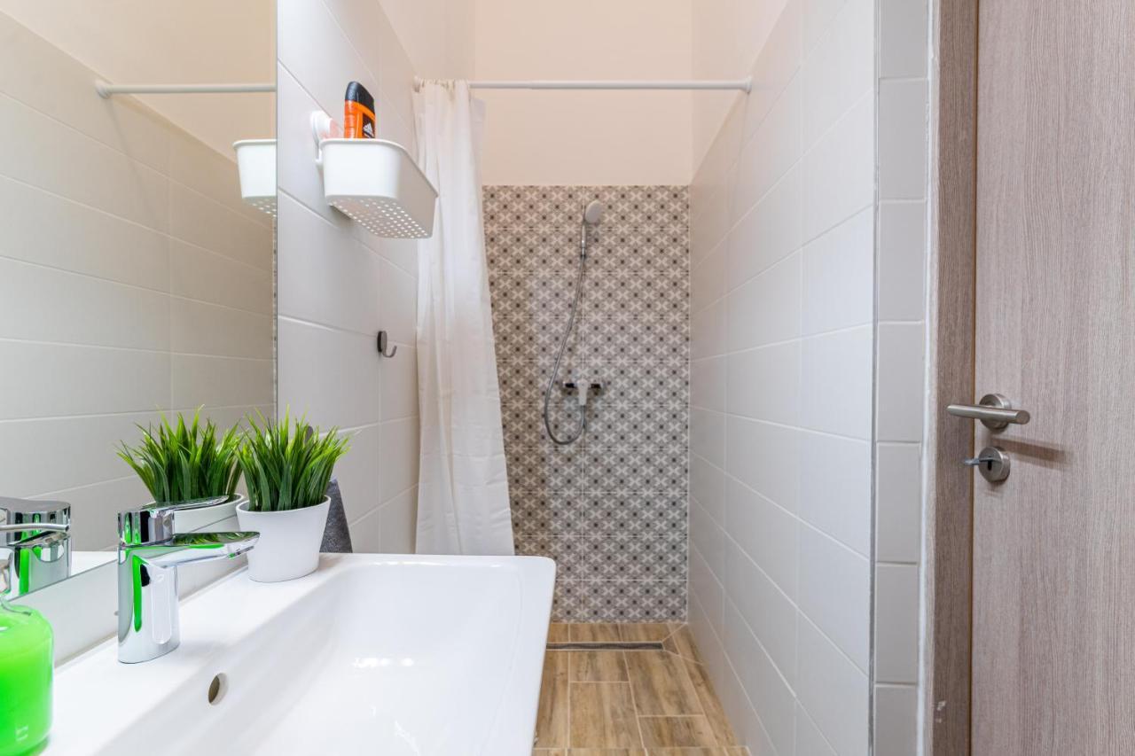 The Right Choice Studio Apartments Budapest Exterior photo